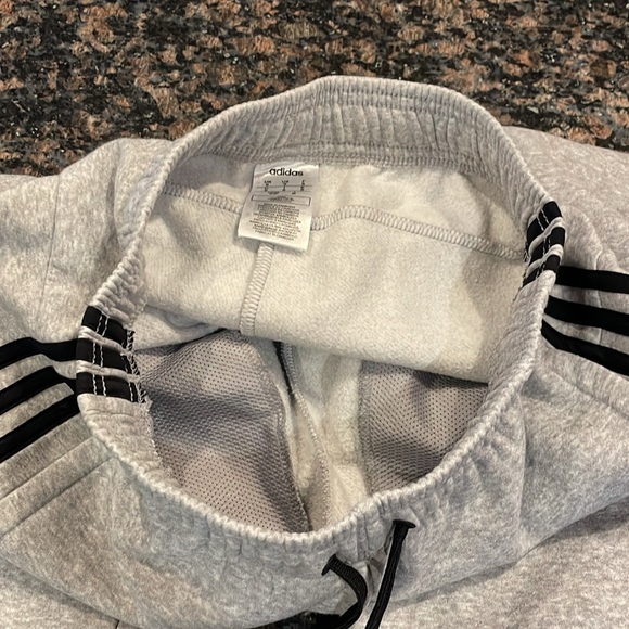 Adidas 3-stripe fleece lined joggers - Picture 6 of 11